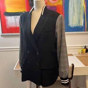Sporty Tuxedo blazer